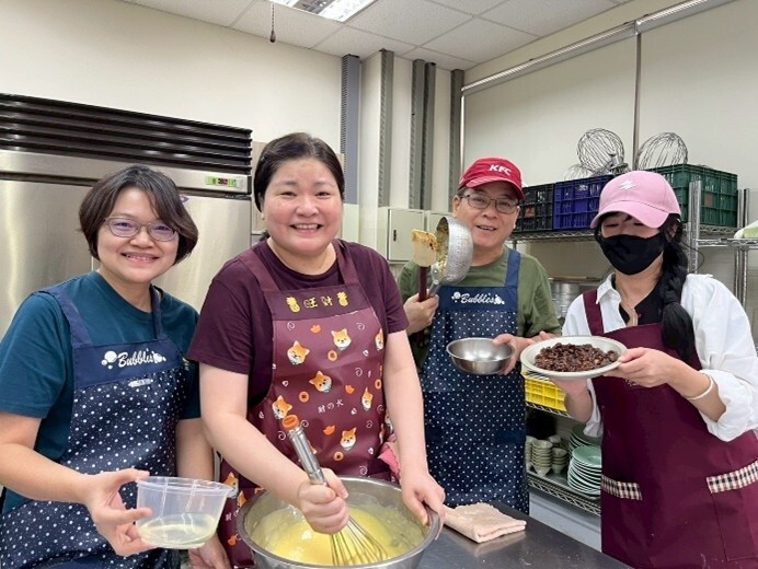 製作桂圓蛋糕
