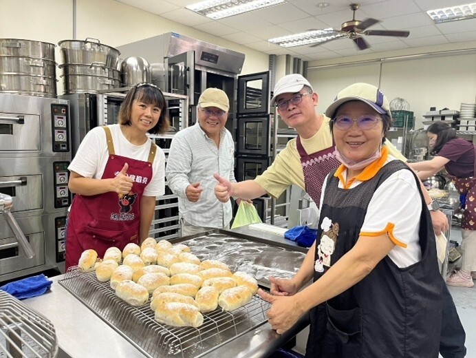 製作核桃軟歐包